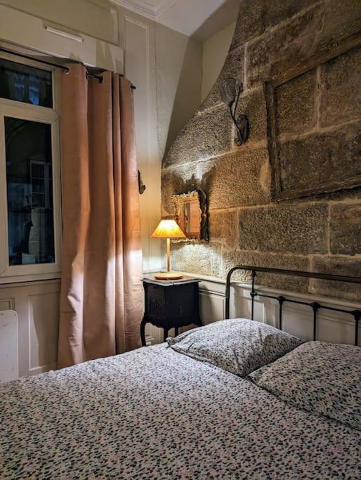 L'Appartement Du Voisin D'Hugo เบอซองซง ภายนอก รูปภาพ