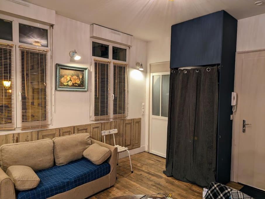 L'Appartement Du Voisin D'Hugo เบอซองซง ภายนอก รูปภาพ